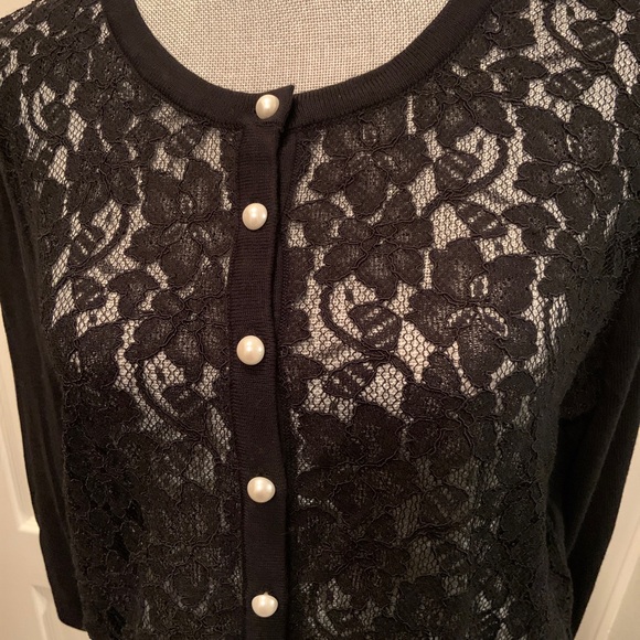 Karl lagerfeld ladies lace front pearl buttons shrug sweater size large - Picture 2 of 5
